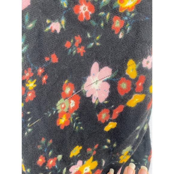 Inc NWT International Concepts Floral Print Triangle Scarf Fringe Black OS New - Picture 6 of 10